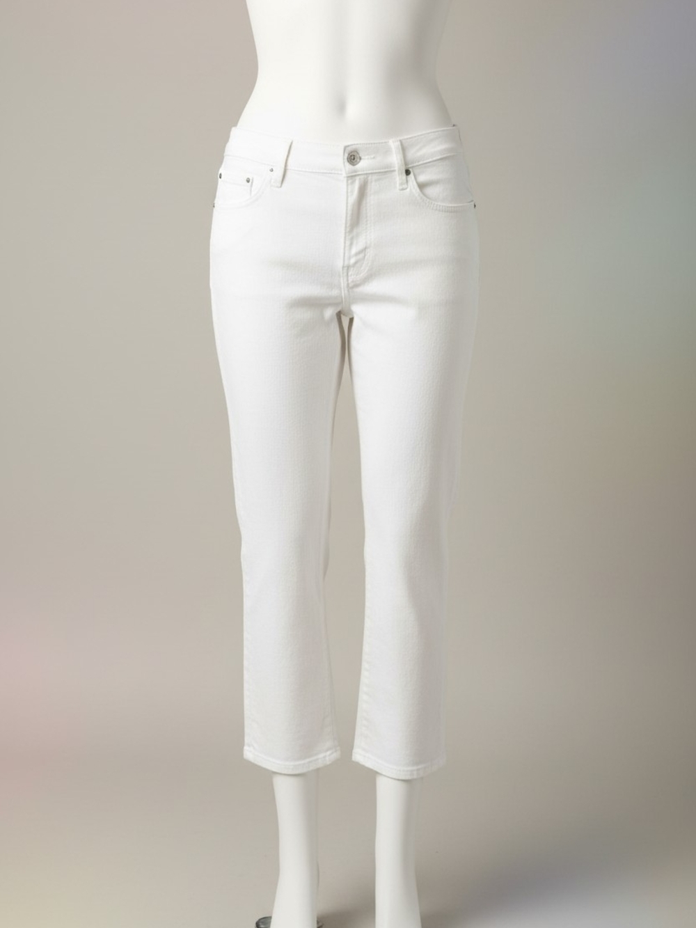 Levi's Cropped Straight White Jeans Size 29